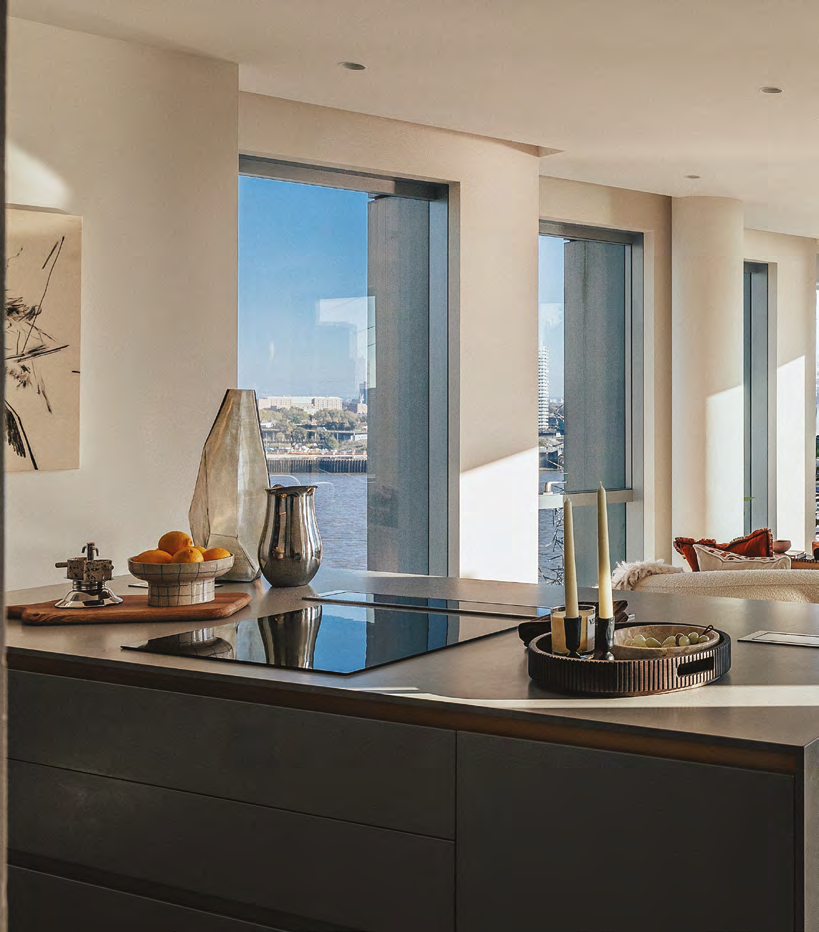 2 bed · 869 sq ft