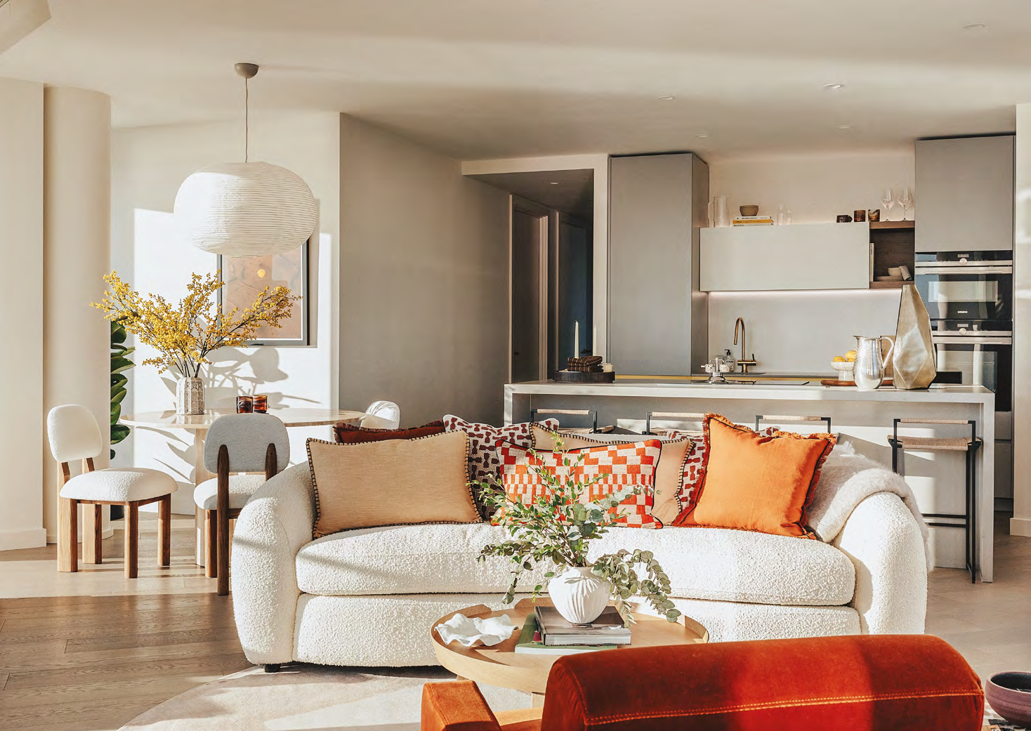 2 bed · 900 sq ft